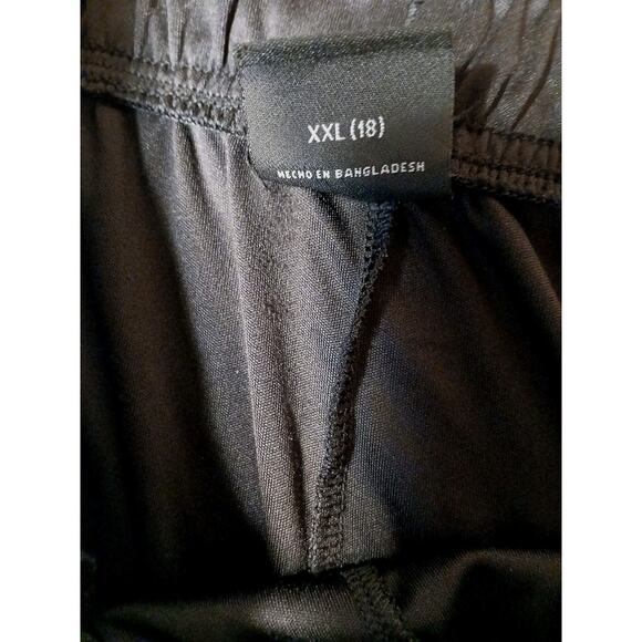 Athletic Works DriWorks Long Shorts Youth Sz XXL 18 Black Sleek Flowy Boxy Baggy - Picture 13 of 13